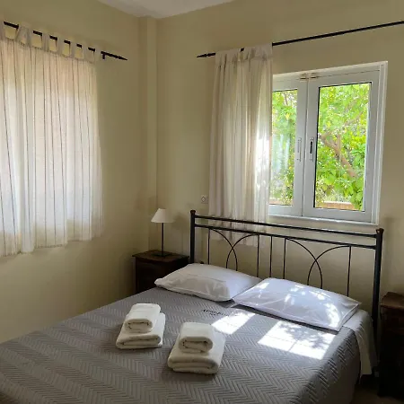 Atalanti Hotel
