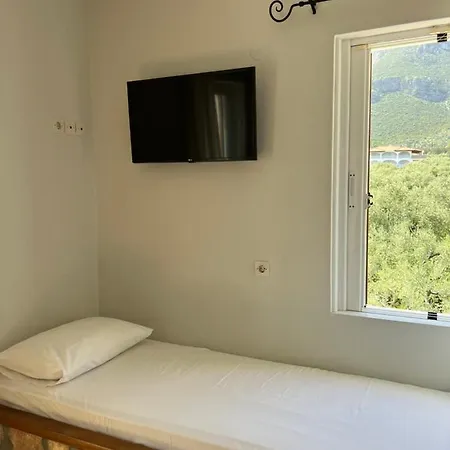 Atalanti Szálloda *