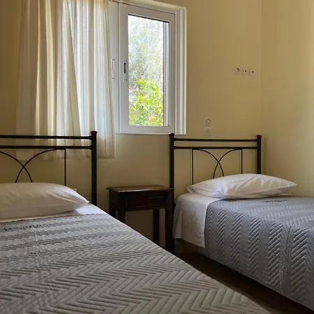 Atalanti Hotel