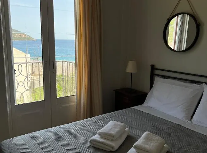 Atalanti * Kyparíssion